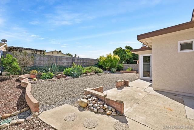 MLS #250040617SD image #17