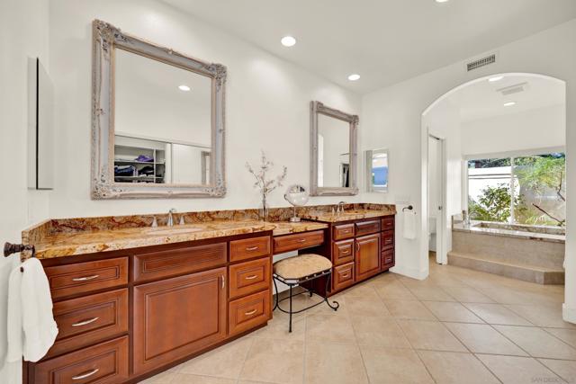 MLS #250040649SD image #27