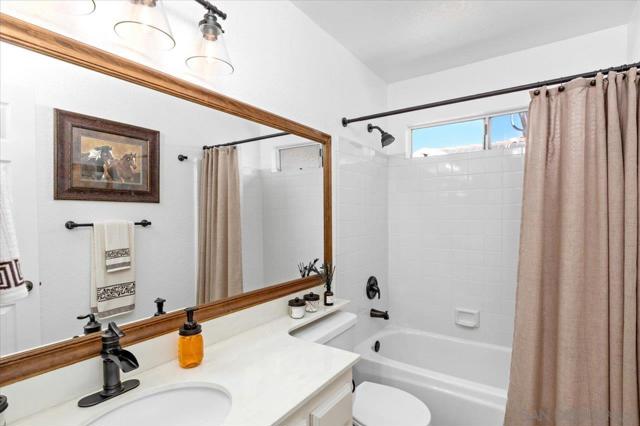 MLS #250040677SD image #22