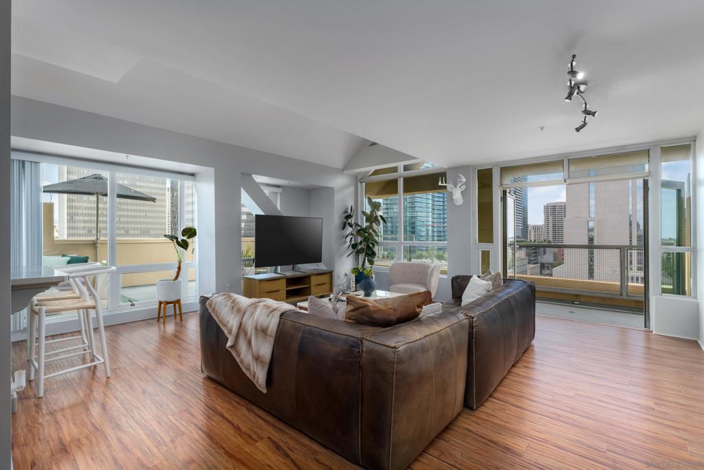 MLS #250040738SD image #11