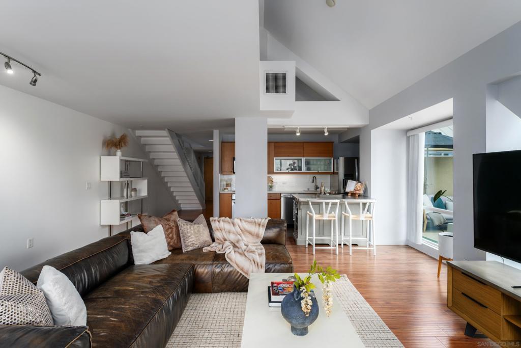 MLS #250040738SD image #17