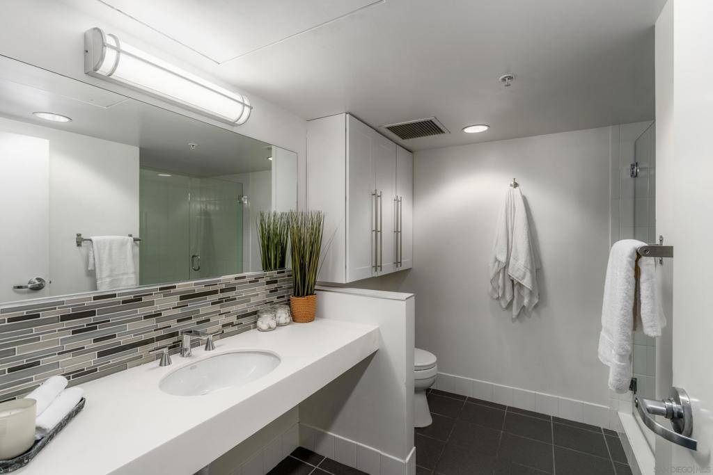 MLS #250040738SD image #24