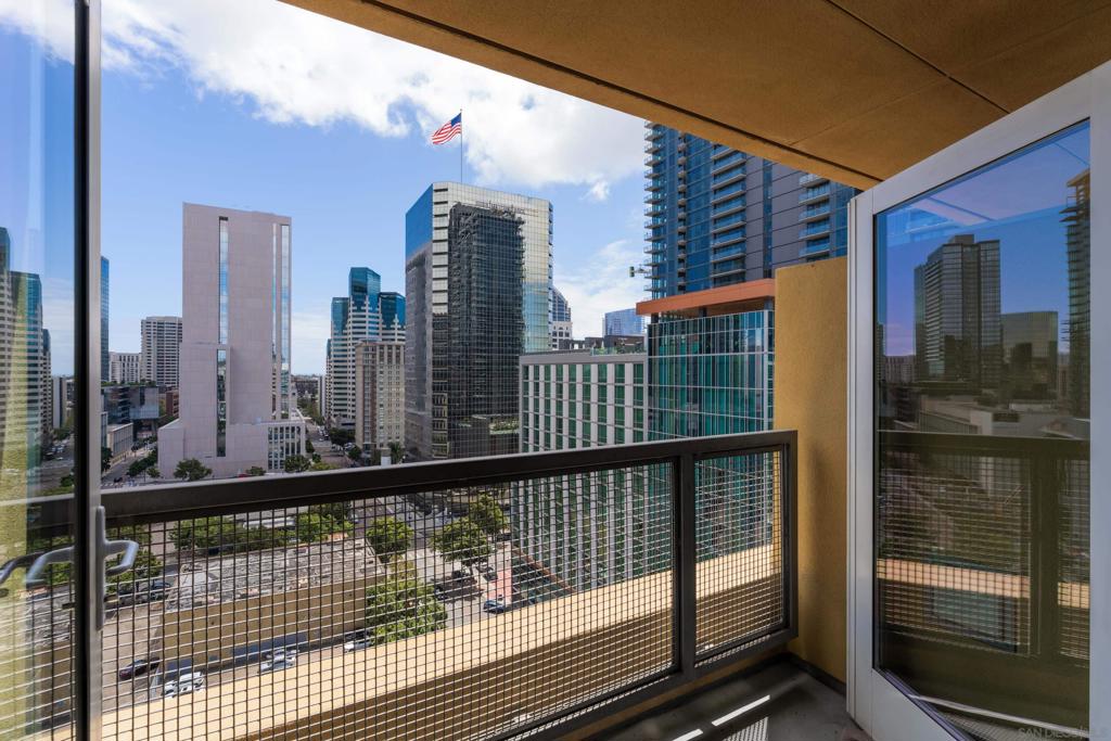 MLS #250040738SD image #25