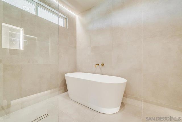 MLS #250040803SD image #38