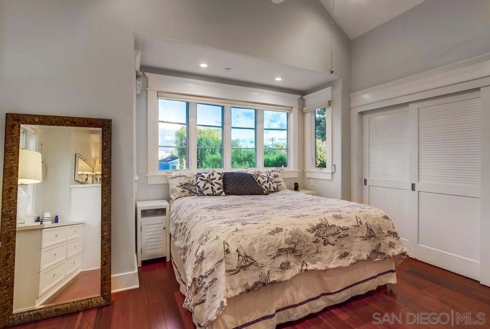 MLS #250040834SD image #27