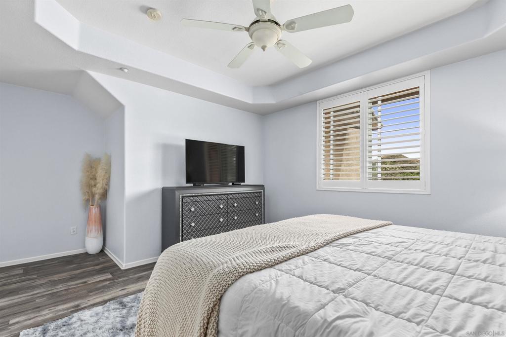 MLS #250040874SD image #16