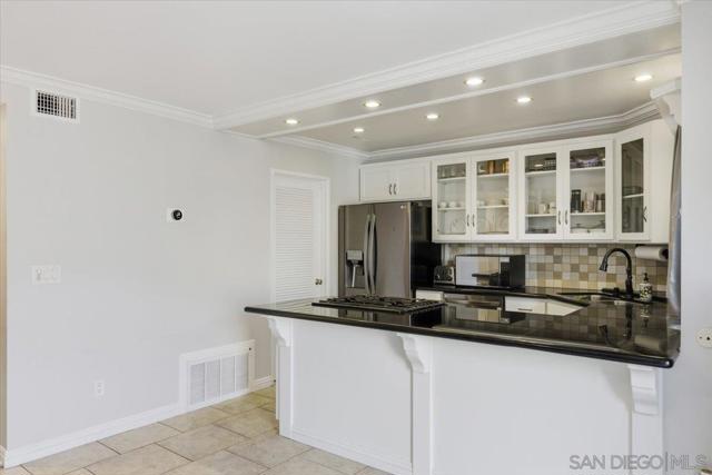 MLS #250040891SD image #3