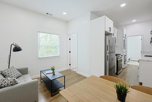 MLS #250040897SD image #13