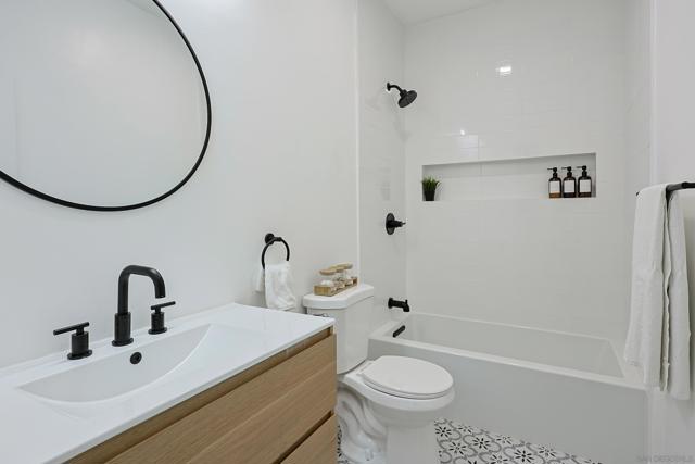 MLS #250040897SD image #23
