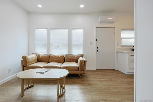 MLS #250040897SD image #28