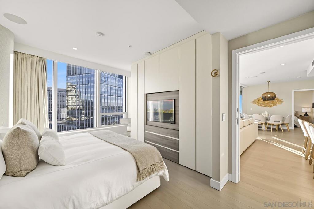 MLS #250040924SD image #33