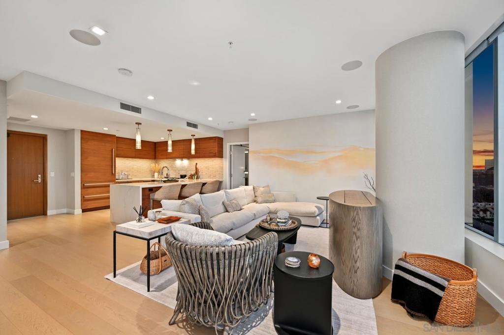 MLS #250040924SD image #4