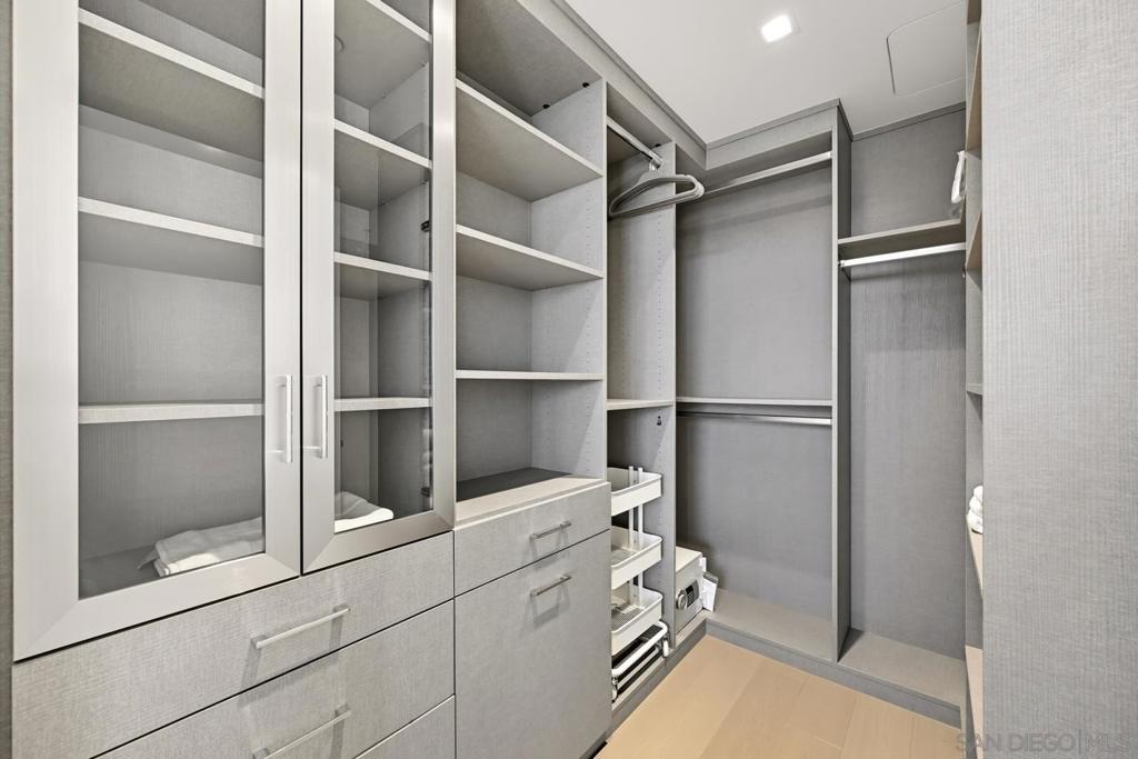 MLS #250040924SD image #40