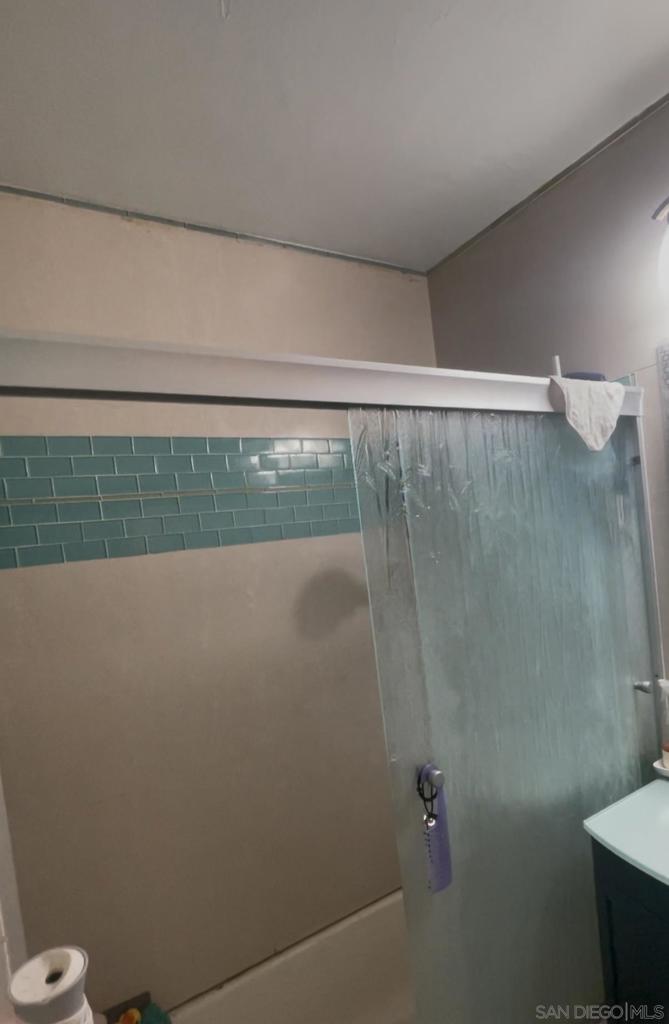 MLS #250040939SD image #11