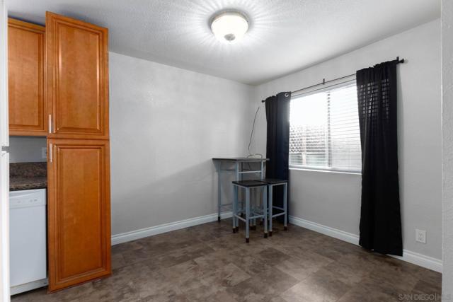 MLS #250040946SD image #11