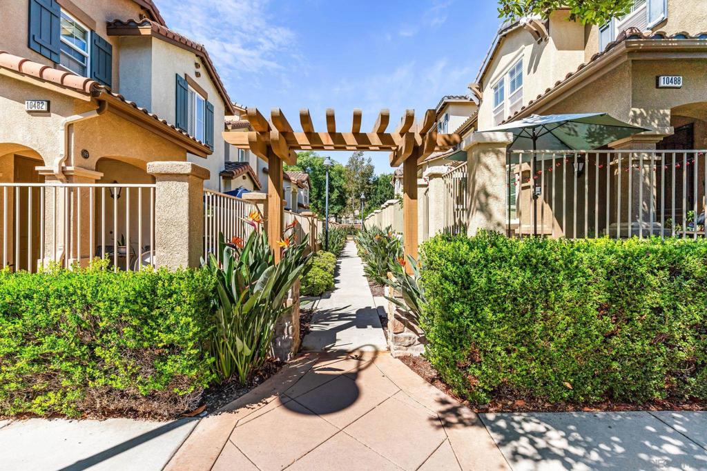 MLS #250040992SD image #1