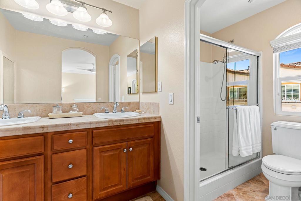 MLS #250040992SD image #13