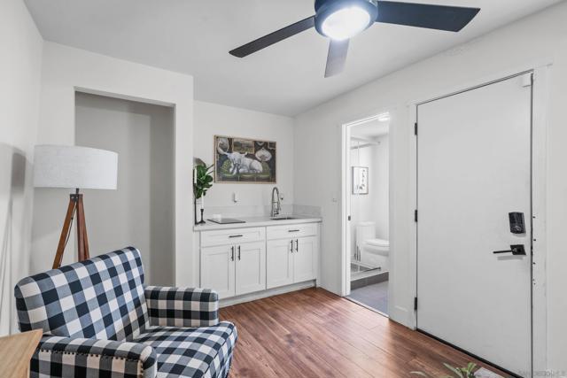 MLS #250041117SD image #17