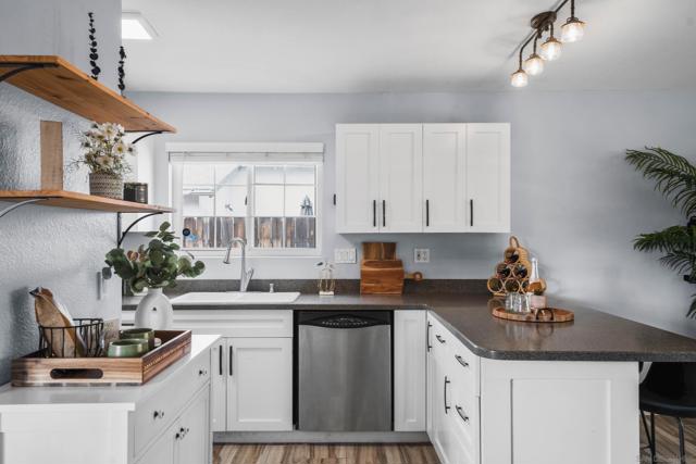 MLS #250041549SD image #15