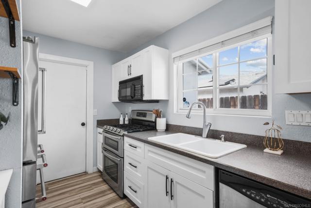 MLS #250041549SD image #16