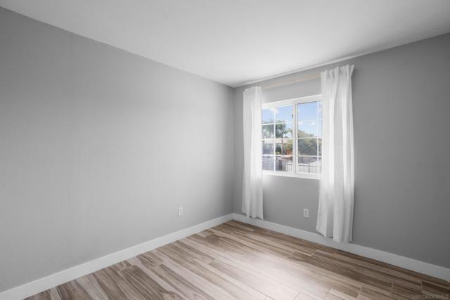 MLS #250041549SD image #21