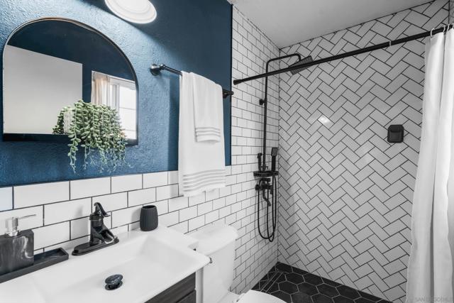 MLS #250041549SD image #31