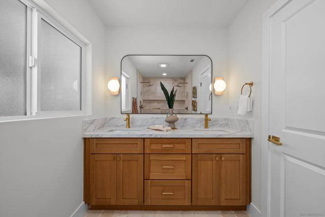 MLS #250041575SD image #18