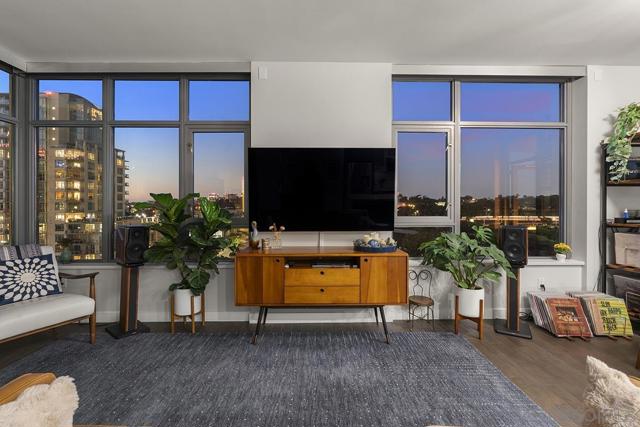 MLS #250041618SD image #10