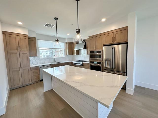 MLS #250041744SD image #10