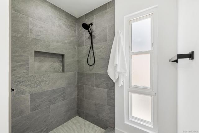 MLS #250041796SD image #30