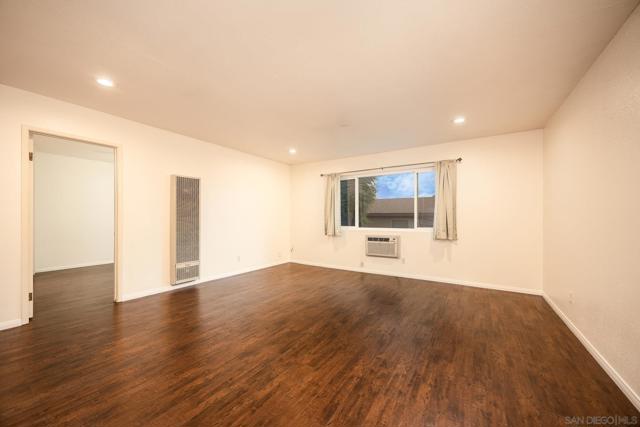 MLS #250041875SD image #15