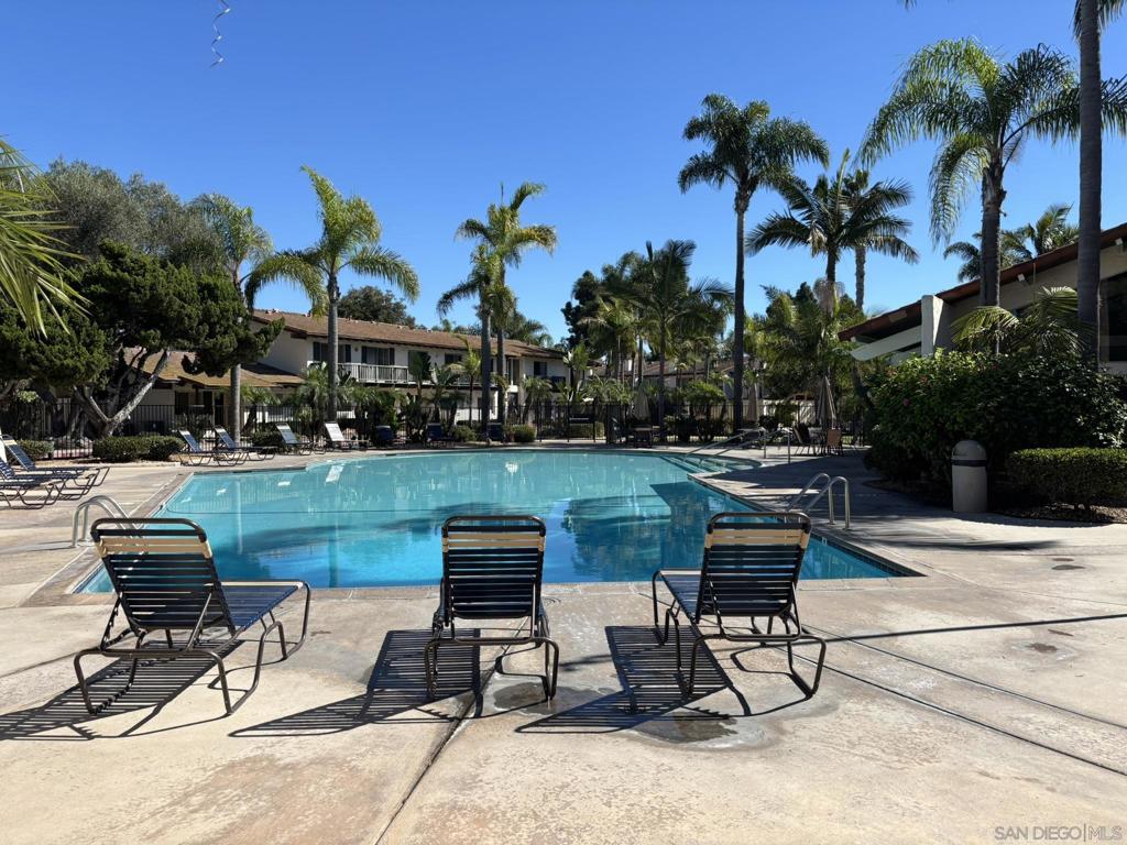 MLS #250042037SD image #37