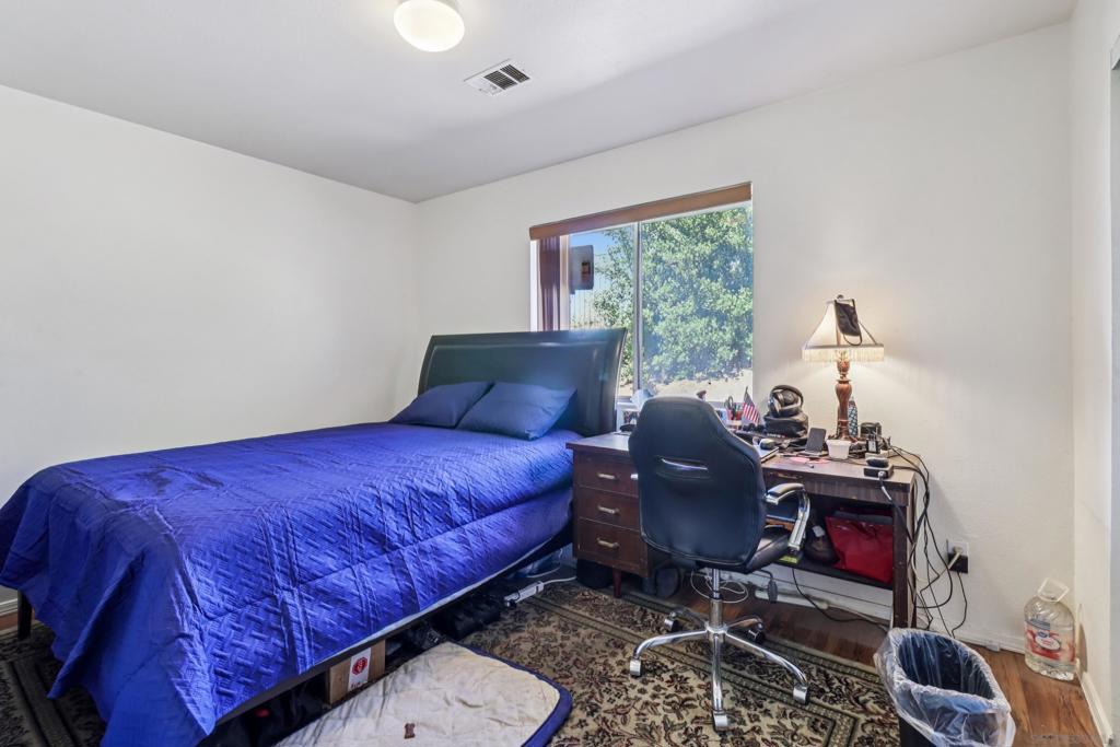 MLS #250042059SD image #17