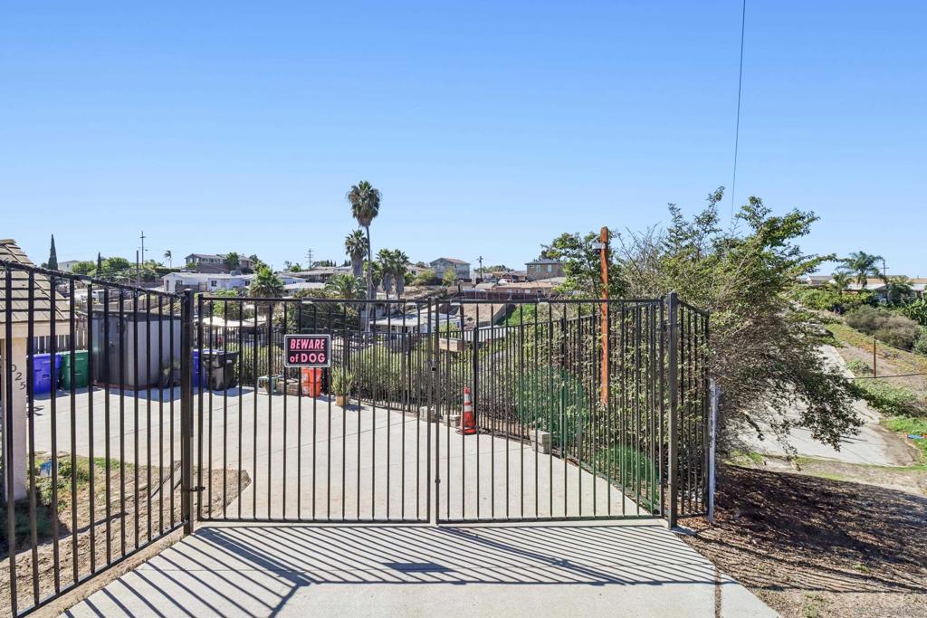 MLS #250042059SD image #3