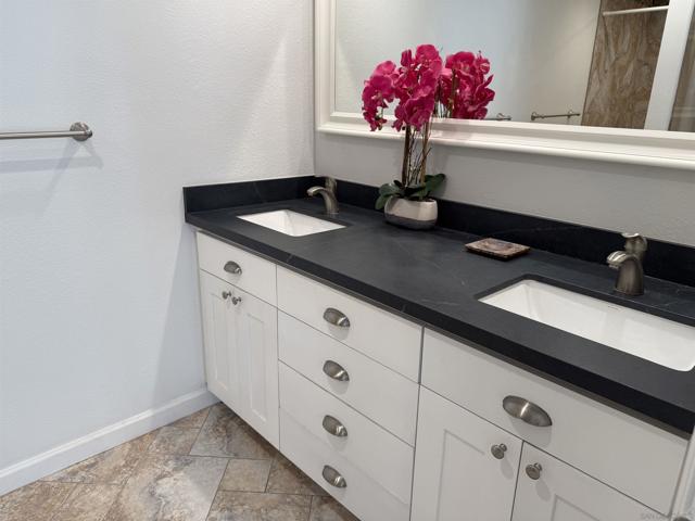 MLS #250042094SD image #13