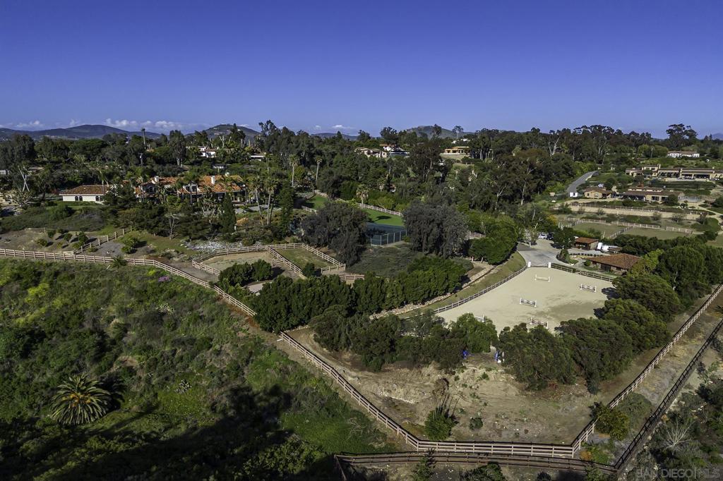 MLS #250042105SD image #15