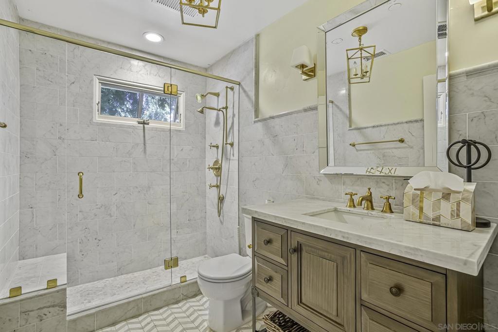 MLS #250042105SD image #5