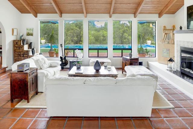 MLS #250042206SD image #9