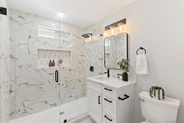 MLS #250042268SD image #11