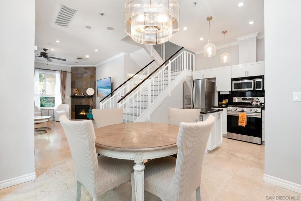 MLS #250042356SD image #0