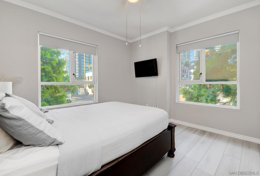 MLS #250042356SD image #13