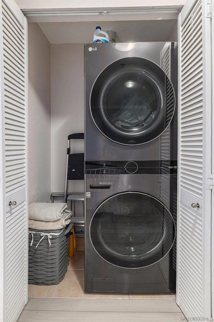 MLS #250042356SD image #19