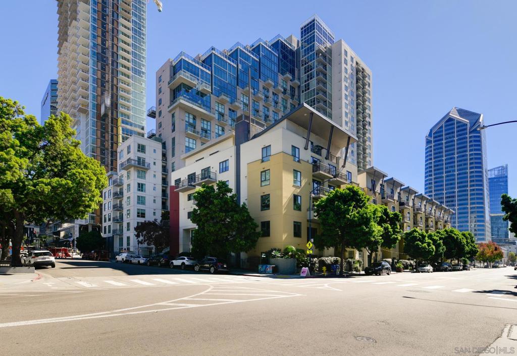 MLS #250042356SD image #25