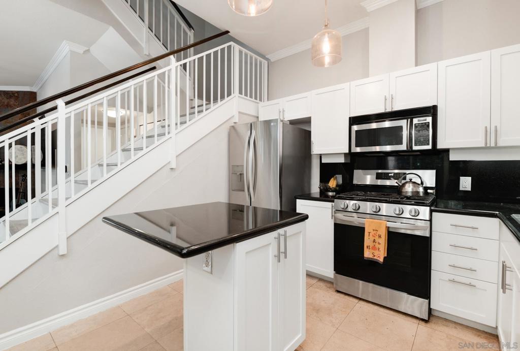 MLS #250042356SD image #3