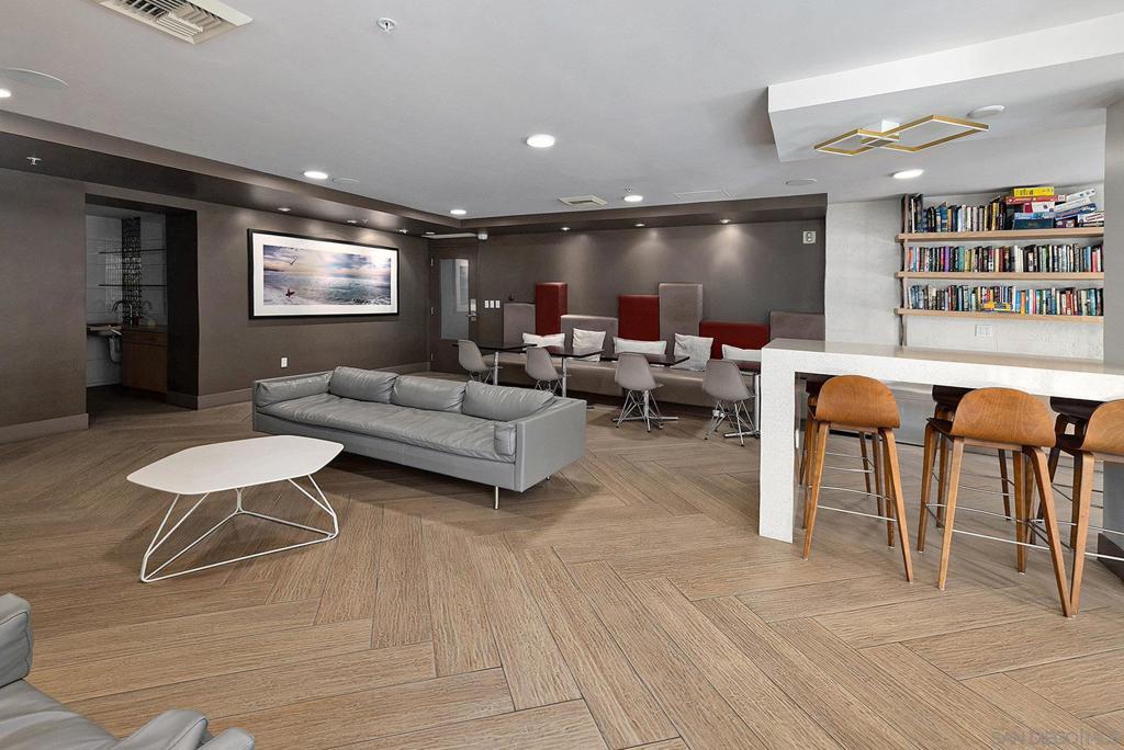 MLS #250042356SD image #31