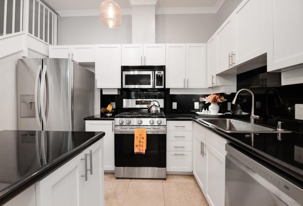 MLS #250042356SD image #4