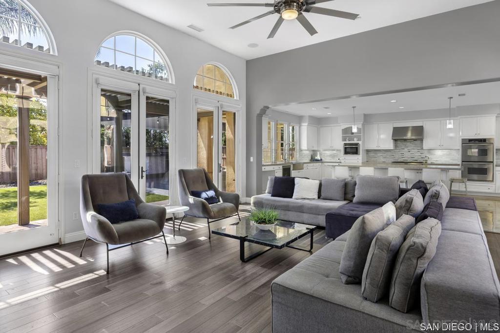 MLS #250042358SD image #16