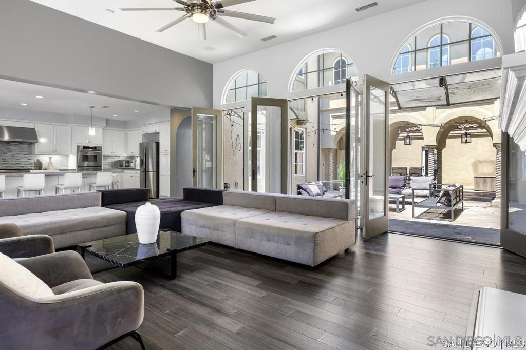 MLS #250042358SD image #18