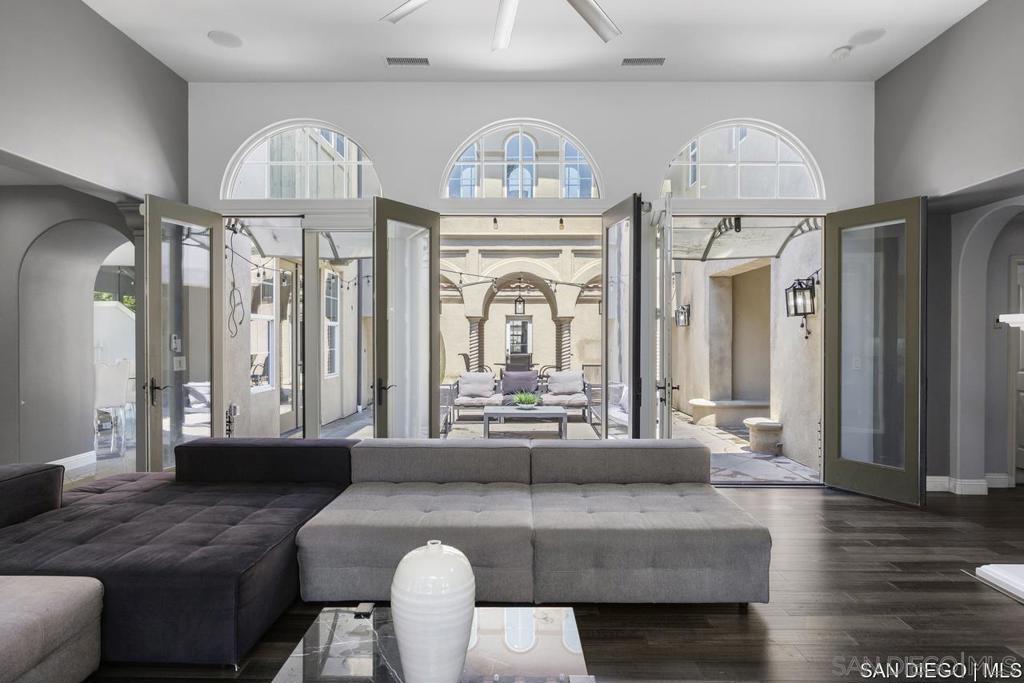 MLS #250042358SD image #19