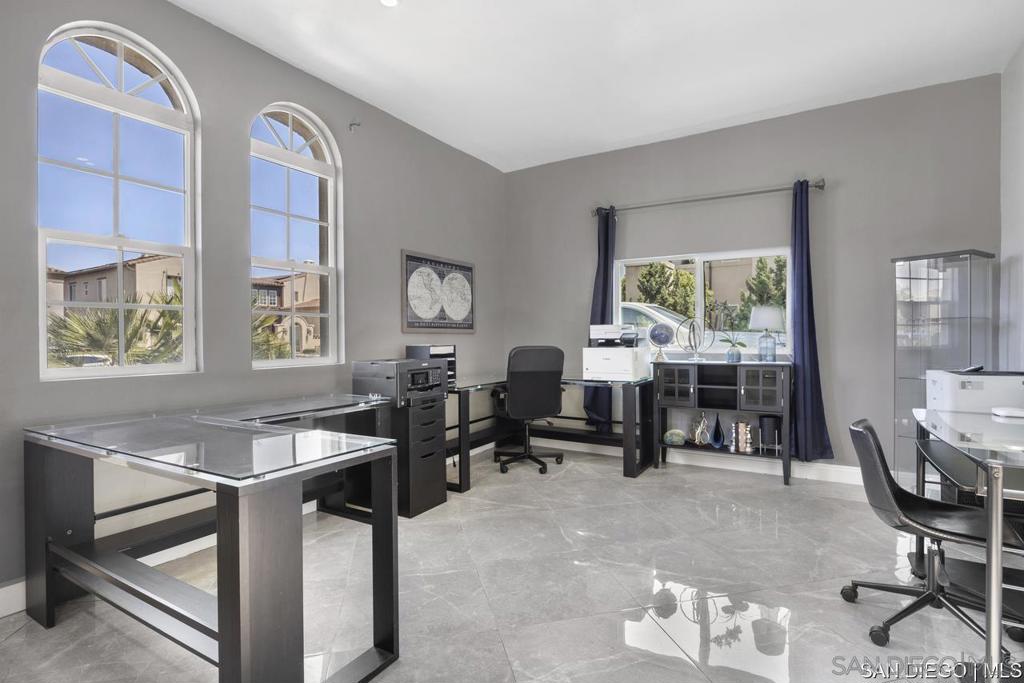 MLS #250042358SD image #43